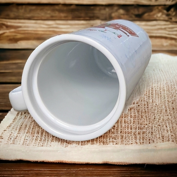 Starbucks Disney Parks Gingerbread Castle Latte Mug. 16fl.oz Retired - Picture 8 of 10